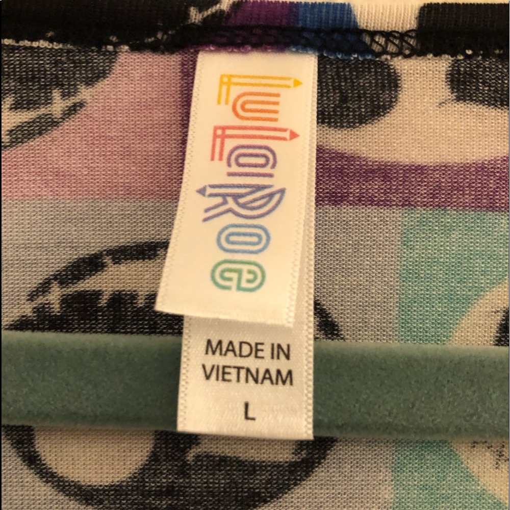 EUC Jack Skellington LuLaRoe shirt ... size L - Picture 5 of 5